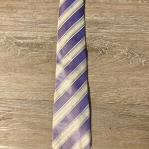 Hugo Boss Lavender and Cream Striped Tie